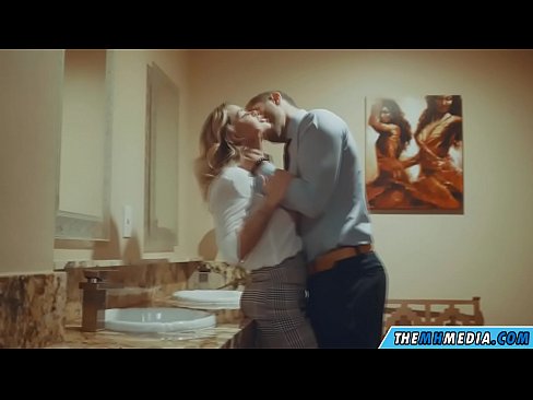 ❤️ когда грудастая блондинка соблазняет тебя в общественном туалете ❤❌ Секс у нас ❌